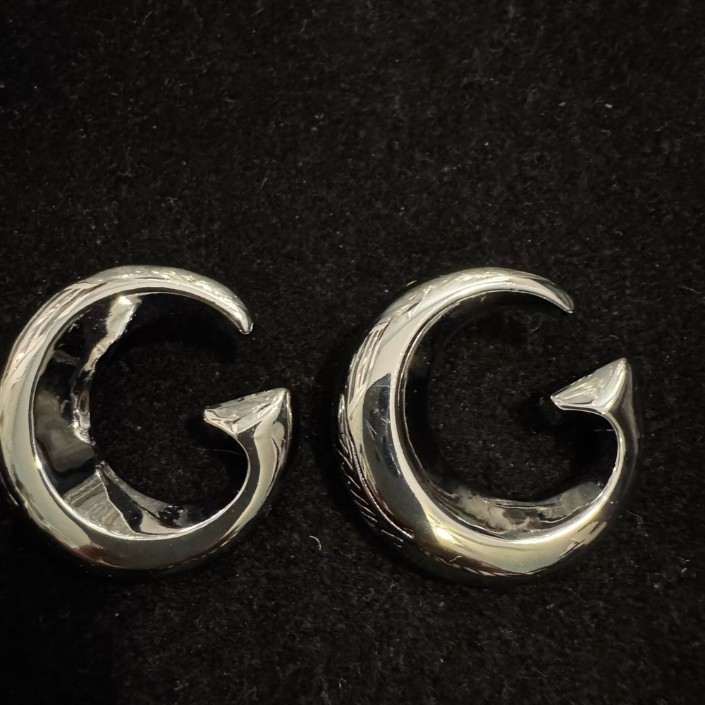Gucci Silver Cursive GG Marmont Earrings